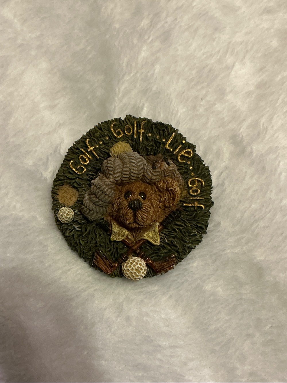 Brooch Holiday Brown Bear Golf with Accent in Green and Brown